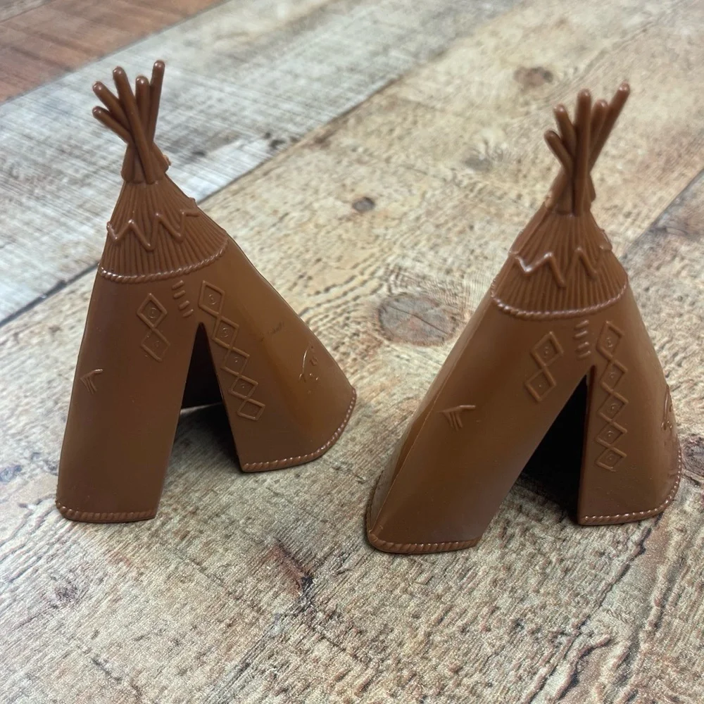 Vintage 60's 70's Cowboys Indians Action Figure Set Bundle Teepee Horses Totem